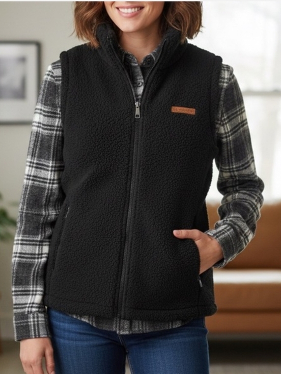 Sage Collective Jackets & Blazers - Women’s Black Sherpa Fleece Vest